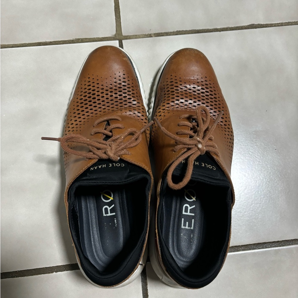 Cole hann zerogrand brown shoes good condition